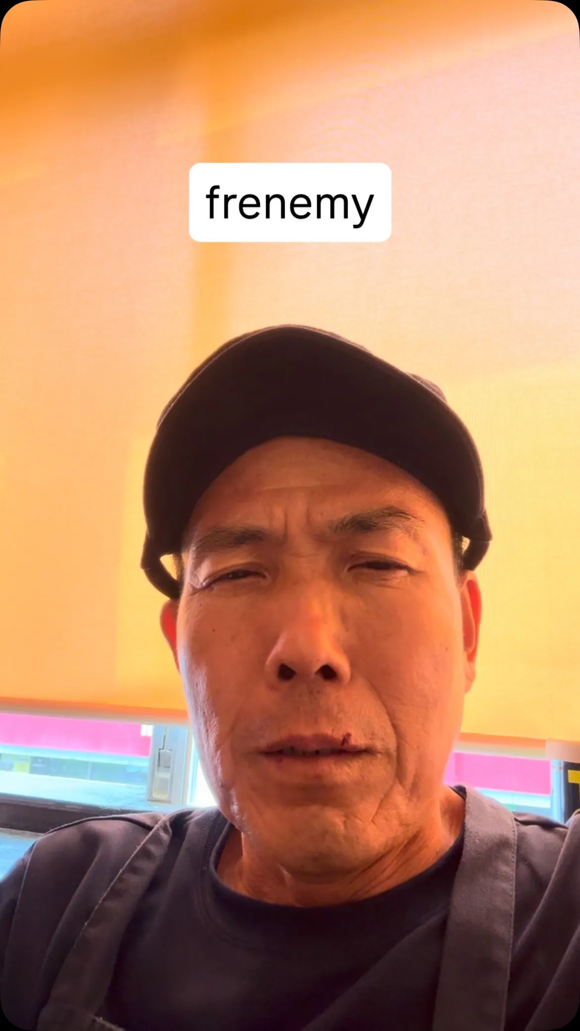 そんな言葉が流行っていたなんて　フレネミーは一見すると非常に...