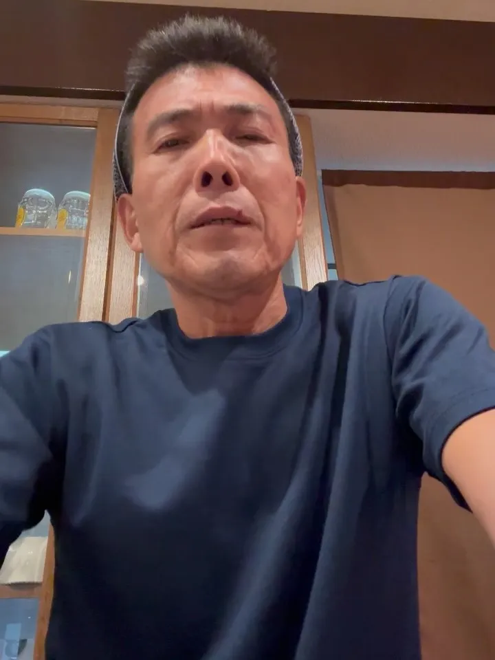 アツズバーやってるよ　悩み聞くよ